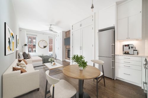 3b-238 E 84th Street, New York City, NY, 10028 | Card Image