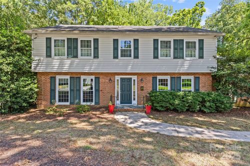 2917 Rustic Ln, Charlotte, NC, 28210-4843 | Card Image