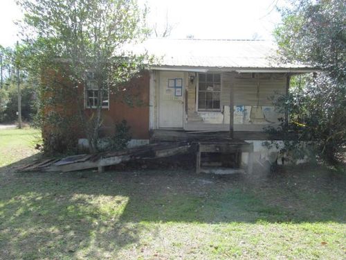 22 Smith Ln, Chattahoochee, FL, 32324-2849 | Card Image