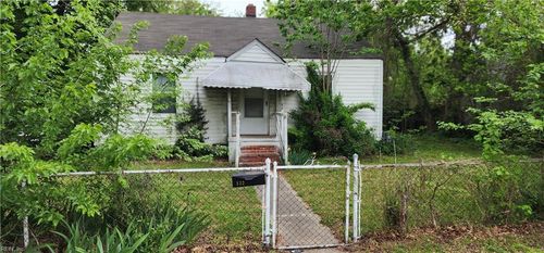 132 Roland Drive, Hampton, VA, 23669 | Card Image