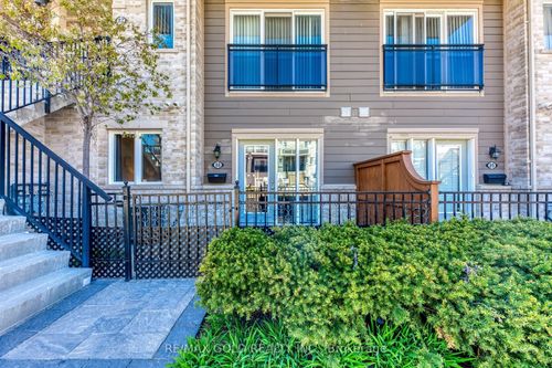 88-60 Fairwood Cir, Brampton, ON, L6R0Y6 | Card Image
