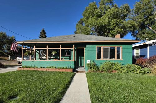 2441 Orchard Way, Klamath Falls, OR, 97601-3262 | Card Image