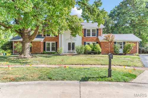 216 Trailtop Ct, Chesterfield, MO, 63017-2951 | Card Image