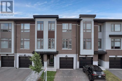 603-250 Finch Ave, Pickering, ON, L1V0G6 | Card Image