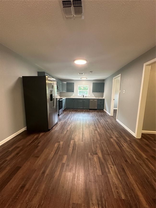 104 E North Main St, House other with 3 bedrooms, 2 bathrooms and null parking in Blooming Grove TX | Image 5