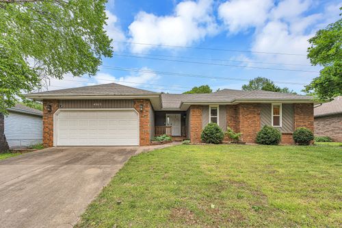 4903 S Glenn Ave, Springfield, MO, 65810-1215 | Card Image