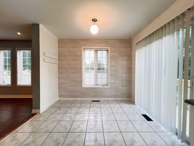 156 Fairhill Ave, House attached with 4 bedrooms, 3 bathrooms and 2 parking in Brampton ON | Image 12