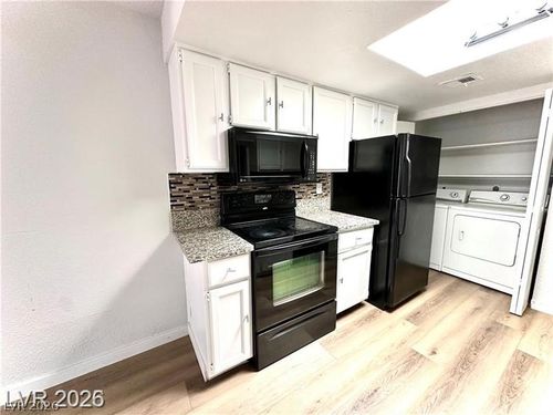 a-2112 Venus Ave, North Las Vegas, NV, 89030-8174 | Card Image