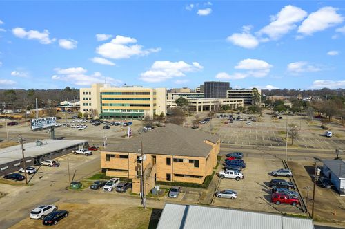 921 Texas Blvd, Texarkana, TX, 75501-5163 | Card Image