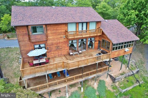 2152 Supinlick Ridge Rd, Broadway, VA, 22815-5016 | Card Image