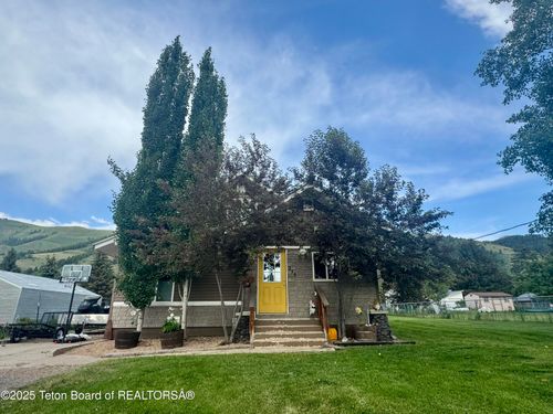 255 Madison St, Afton, WY, 83110-5091 | Card Image