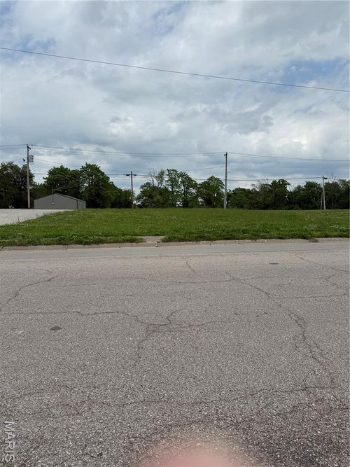 207 W Colorado Ave, Bland, MO, 65014-2033 | Card Image