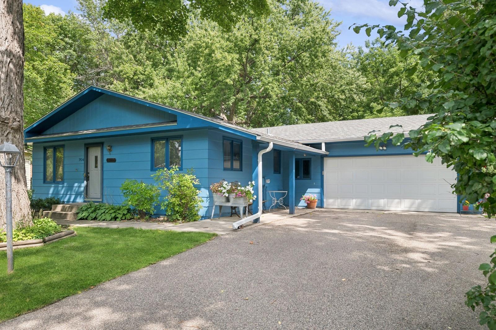Nixon Ave, Watertown, MN 55388