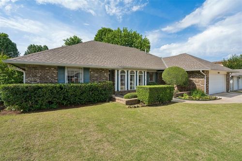 4032 Thunderbird Drive, Oklahoma City, OK, 73120 | Card Image