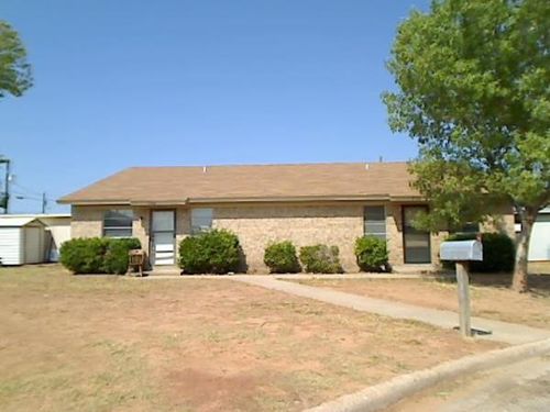 734 Hawn Cir, Abilene, TX, 79605-2447 | Card Image