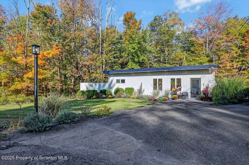 814 Drinker Tpke, Covington Twp, PA, 18424-7840 | Card Image