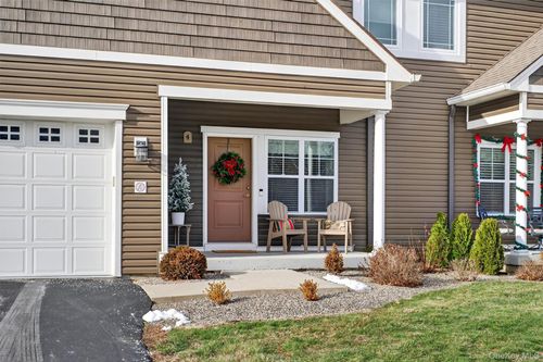 4 Strasser Pl, Campbell Hall, NY, 10916-2746 | Card Image