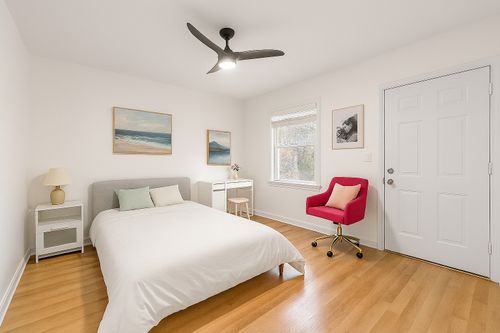 320 Noble Ave, Lake Forest, IL, 60045-1334 | Card Image