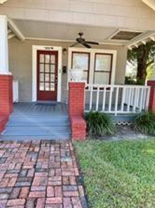 1039 Robbie St, Houston, TX, 77009-2946 | Card Image