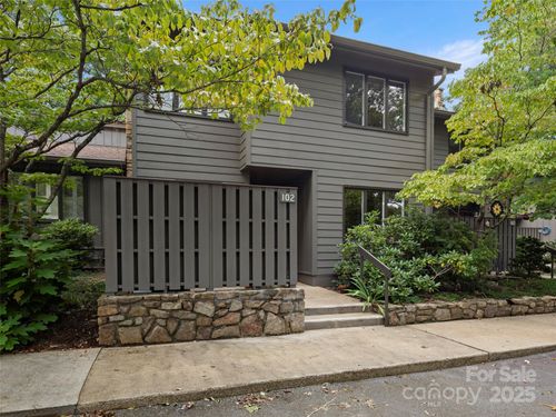 102 Crowfields Dr, Asheville, NC, 28803-3263 | Card Image