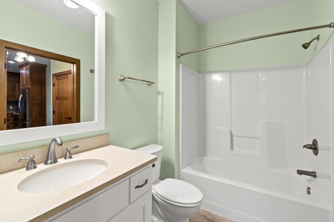 2nd Bathroom | Image 19