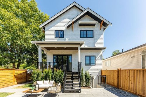 2598 E 16th Ave, Vancouver, BC, V5M | Card Image