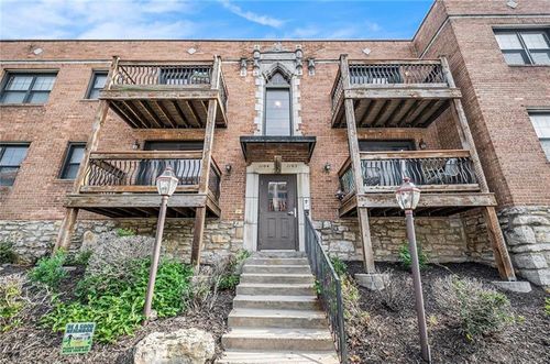 apt-2-1104 W 46th St, Kansas City, MO, 64112-1209 | Card Image