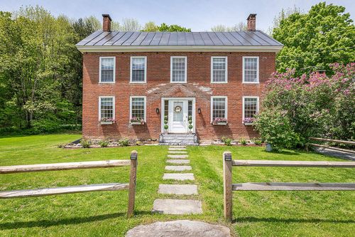 4980 South Rd, South Woodstock, VT, 05071-4704 | Card Image