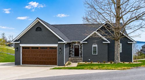 368 Sherwood Dr, Gilbertsville, KY, 42044-8671 | Card Image