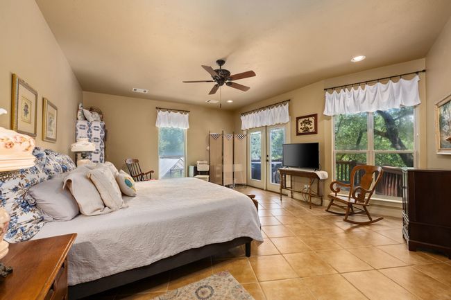 523 County Road 136 A, House other with 3 bedrooms, 3 bathrooms and null parking in Kingsland TX | Image 13