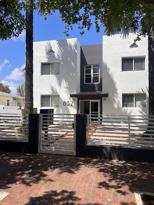 apt-6-852 Sw 13th Ave, Miami, FL, 33135-5459 | Card Image