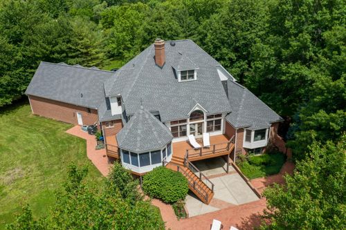 8290 Dustin Rd, Galena, OH, 43021-9777 | Card Image