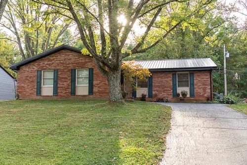 2131 Seneca Dr, Madison, IN, 47250-1953 | Card Image