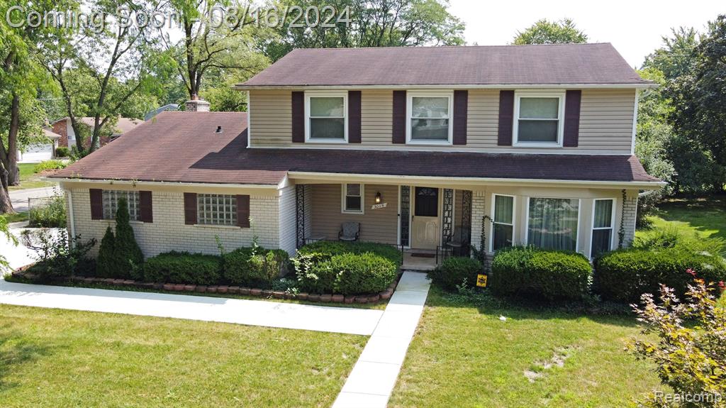 Woodgate Dr, Southfield, MI 48076