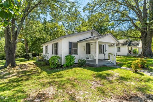 612 N 4th St, Smithfield, NC, 27577-4114 | Card Image
