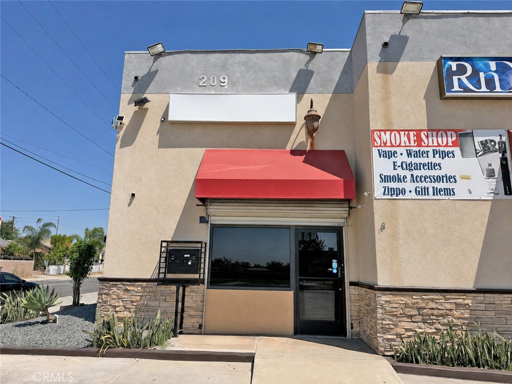 Commercial Lease in Colton