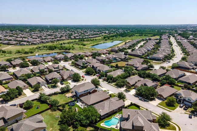 327 Saffron Spgs, House other with 3 bedrooms, 2 bathrooms and 4 parking in Buda TX | Image 39