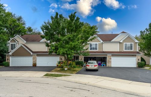 434 Locksley Dr, Streamwood, IL, 60107-2952 | Card Image