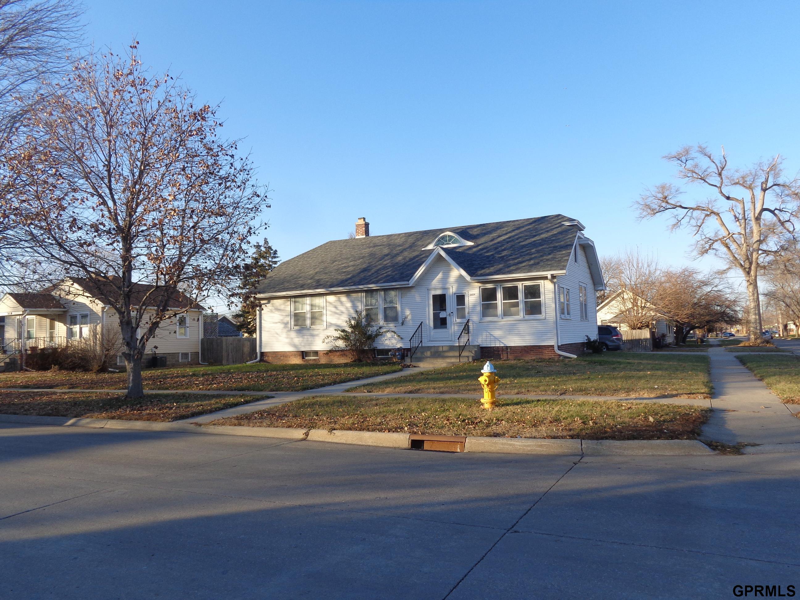 5th Ave, Council Bluffs, IA 51501