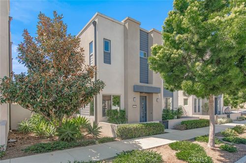 112 Stellar, Irvine, CA, 92618-0846 | Card Image