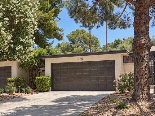 3452 Manzano Circle, Las Vegas, NV, 89121 | Card Image