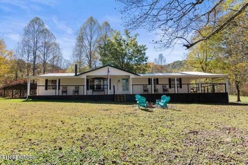4601 White Oak Rd, Duff, TN, 37729-3223 | Card Image