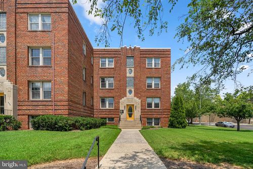 apt-203-301 Whittier St Nw, WASHINGTON, DC, 20012-2752 | Card Image