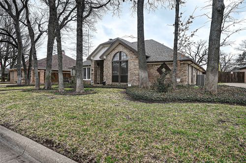 1916 Mill Run Dr, Arlington, TX, 76006-5754 | Card Image