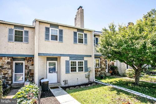 2807 Walnut Ridge Est, POTTSTOWN, PA, 19464-3071 | Card Image