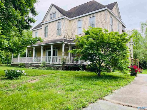 315 Hoffman Ave, Bridgeport, AL, 35740-6309 | Card Image