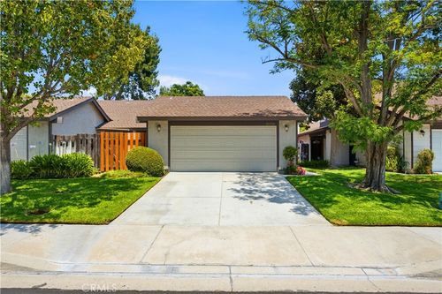 28296 Bockdale Ave, Canyon Country, CA, 91387-3201 | Card Image