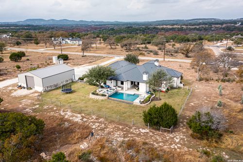 65 Sabinas Ridge Rd, Boerne, TX, 78006-8380 | Card Image