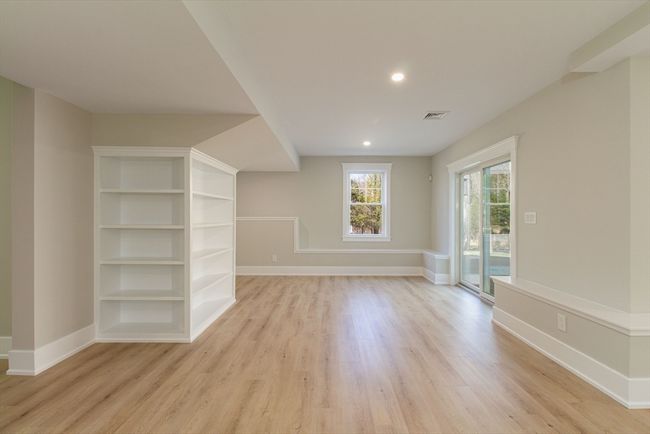 116 Winthrop St, House other with 4 bedrooms, 4 bathrooms and 6 parking in Medway MA | Image 41