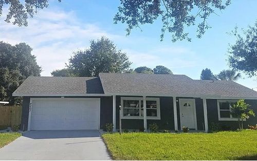 4207 21st Ave W, BRADENTON, FL, 34205-1313 | Card Image